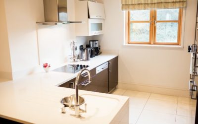view-empty-kitchen_1170-2792